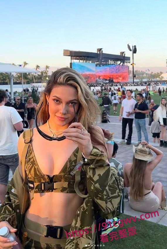 奥运滑雪冠军谷爱凌这么骚为啥没人说呢,曝光裸照图片和自慰视频-7