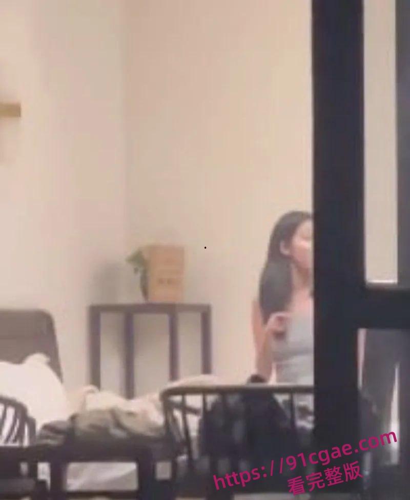 天津工业大学外卖大战升级 校外骑手递餐遭授权队围堵指控投毒推搡拉扯！-7