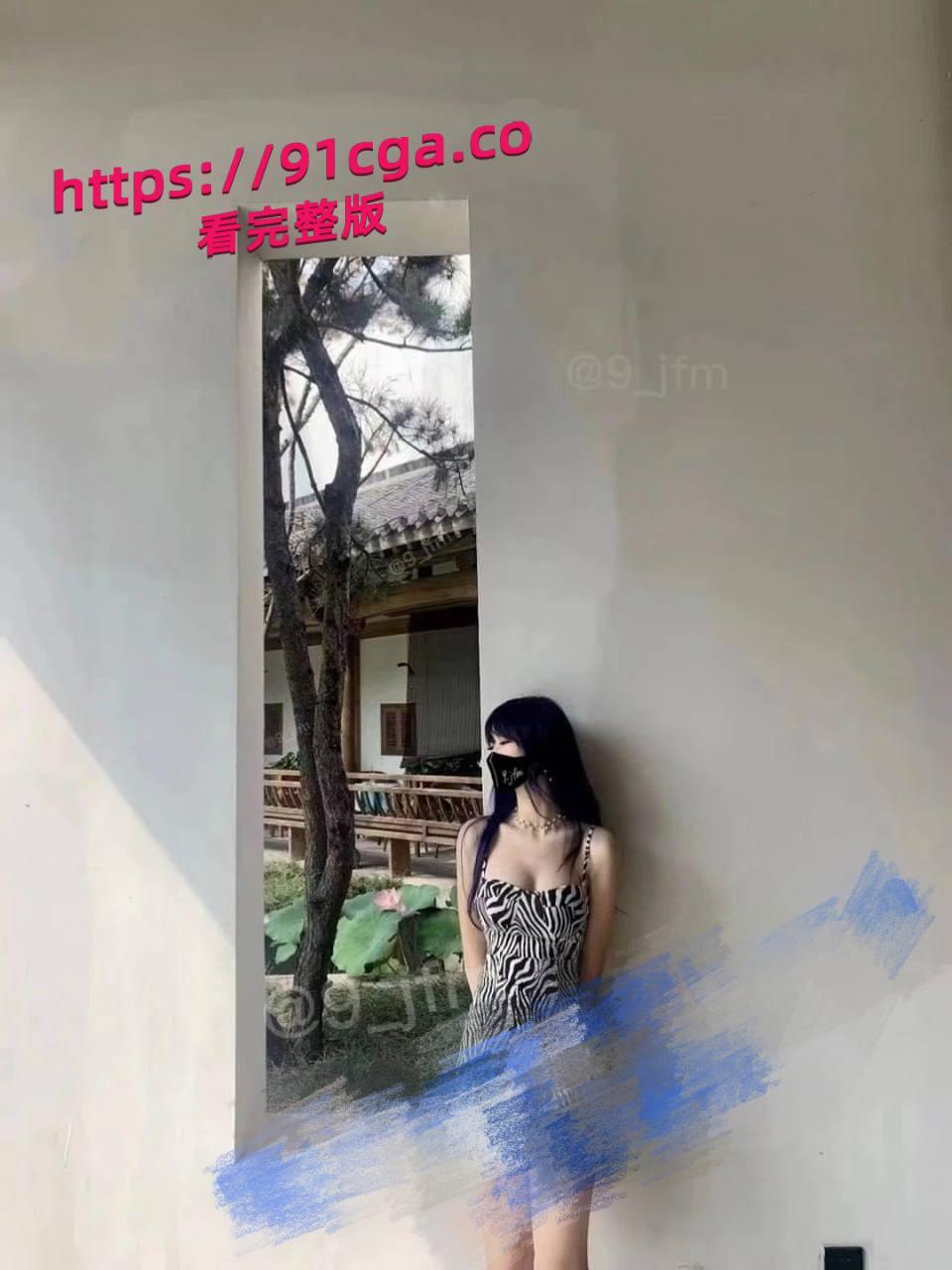 推特网黄丸崽“咯咯哒vlog”沉浸式体验做鸡的一天，被吃了伟哥的客人操到腿软！-2