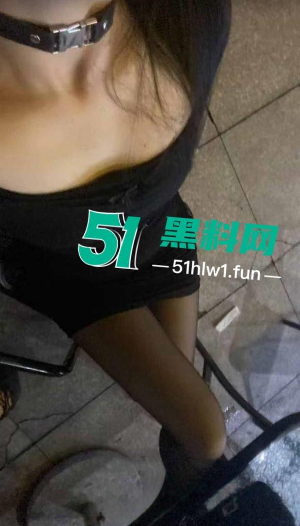 厦门反差婊【刘欣语】神似王祖贤的御姐气质，约酒吧帅哥打炮5分40秒啪啪性爱视频流出。-3