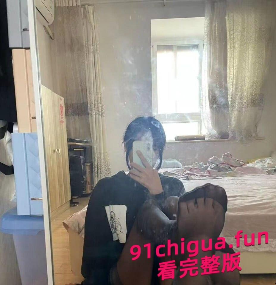 武汉某房地产公司设计师朱茹珺 极品甜妹被渣男曝光床照-7