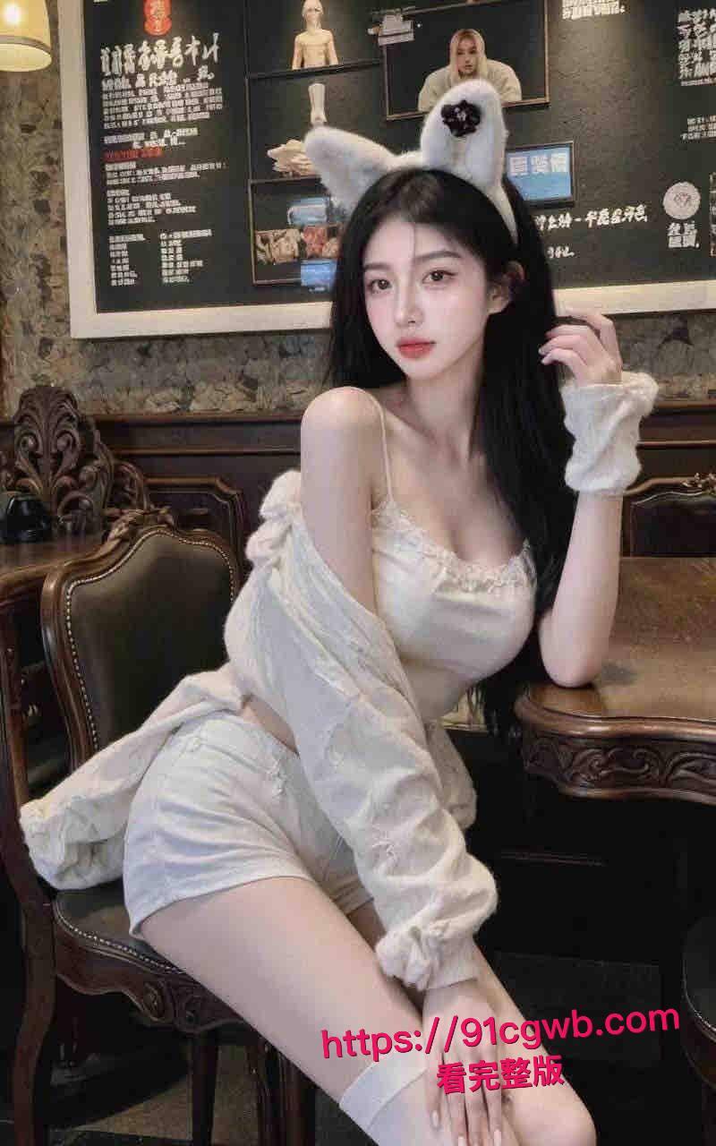 巨乳露脸小骚货唐语棠豪乳狂甩，骑乘女上位骚扭大屁股，换后入时肥臀夹鸡吧更紧，乳波臀浪操到床塌！-6