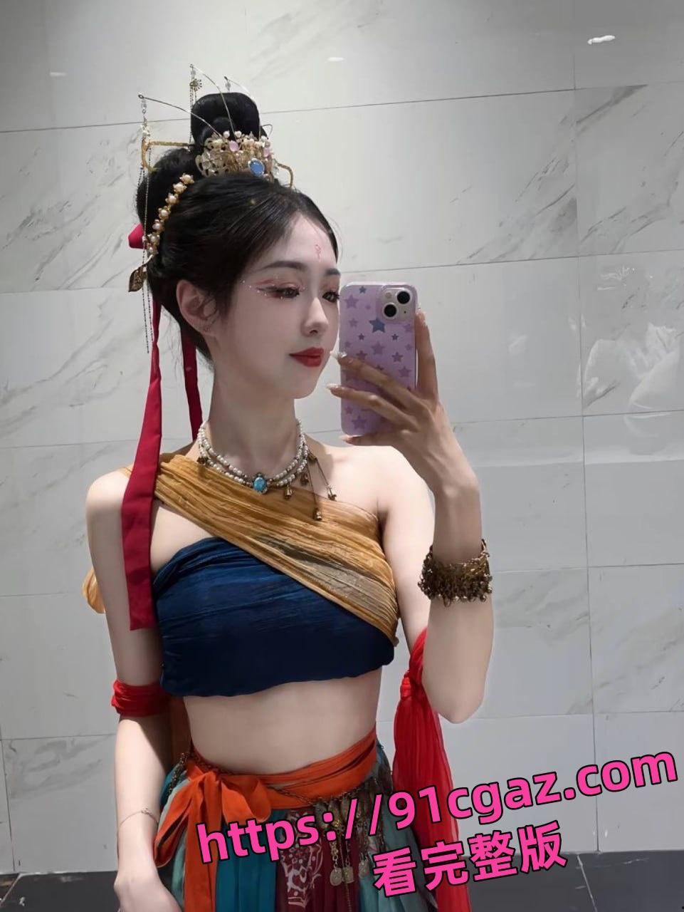 深圳某医院极品颜值的护士 徐怡雯 一线天鲍鱼被男友肉棒操的身体都抽搐了！-8