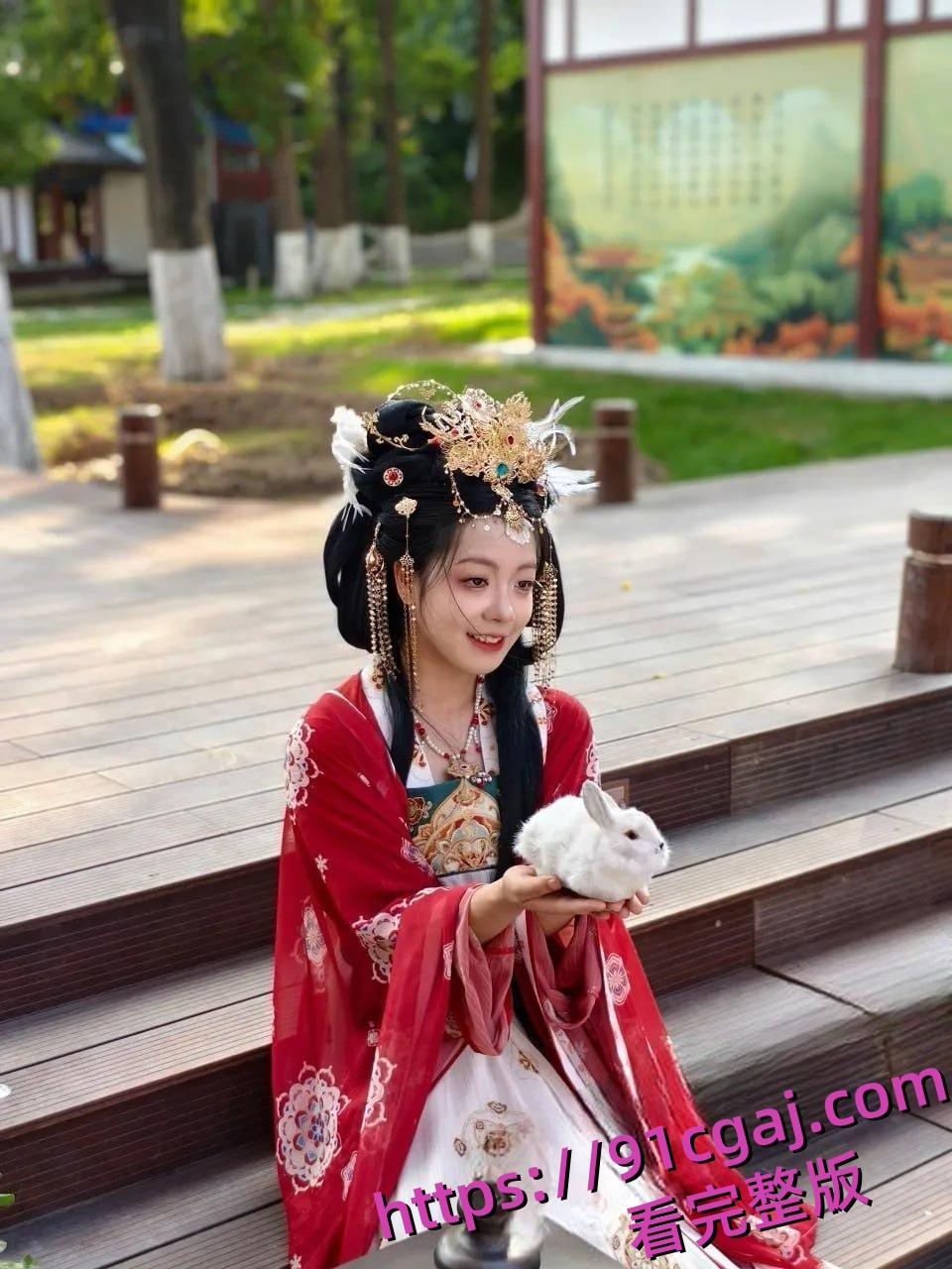 安徽反差大学生朱思颖金主包养日常 清纯女神辩论社明星私下化身母狗 酒店疯狂做爱调教