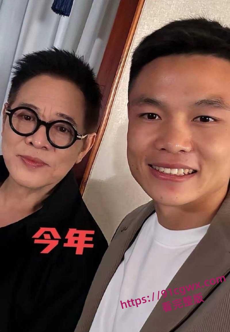 李连杰洪金宝倪萍脱胎换骨 疑似器官移植续命年轻20岁 轮椅变健步黑发红润！