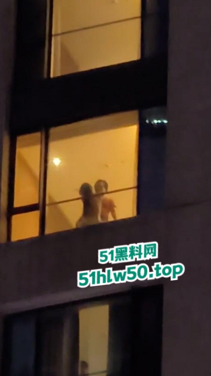 广州萤火虫漫展是好文明【荞麦甜甜茶】D座江边不拉窗帘激战，上万人围观拍照完整视频流出！