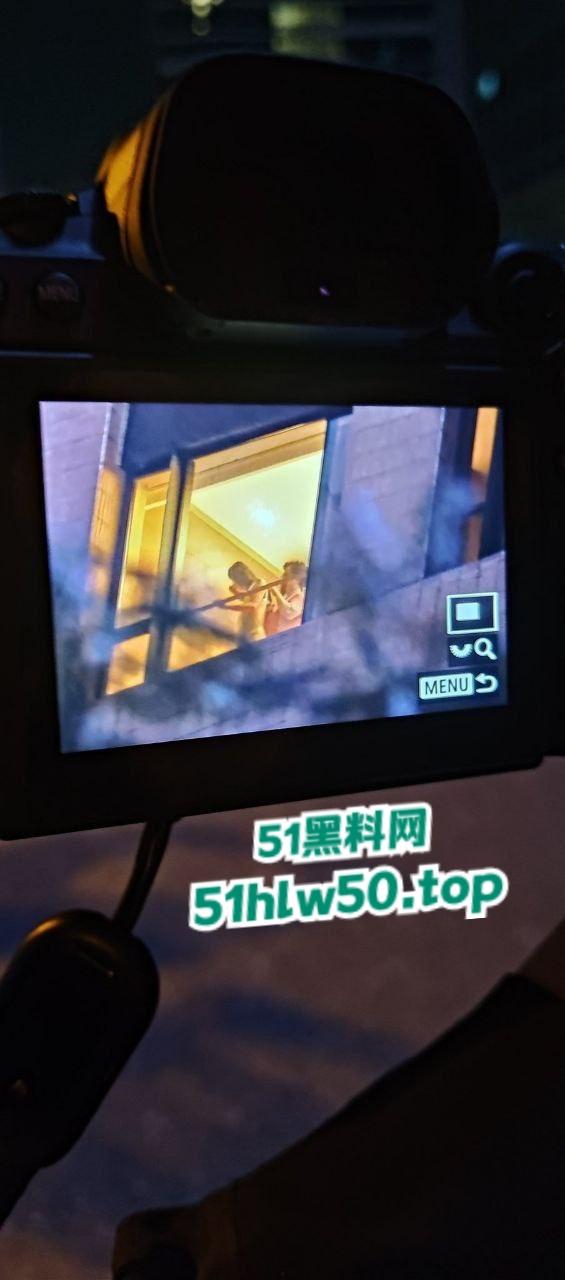 广州萤火虫漫展是好文明【荞麦甜甜茶】D座江边不拉窗帘激战，上万人围观拍照完整视频流出！