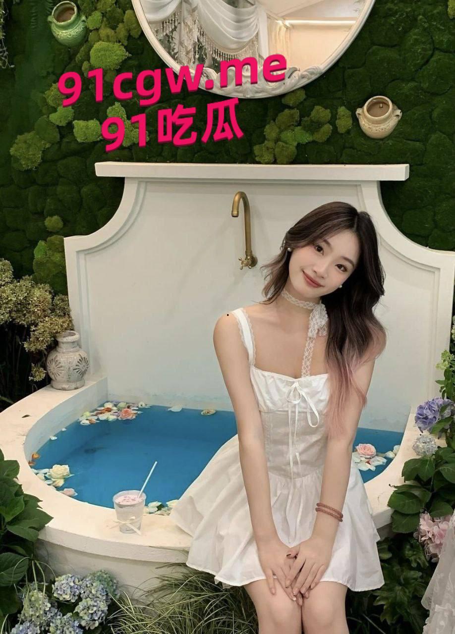 曝光浙江艺术职业学院21届高颜值女大学生曹颖被开宝马富二代轻松拿下