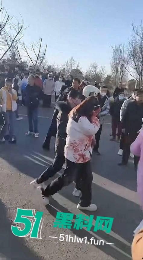 蒲城职校坠亡男生事件发酵，知情人爆料重重疑点，官方表态排除刑案，网友却不买账！