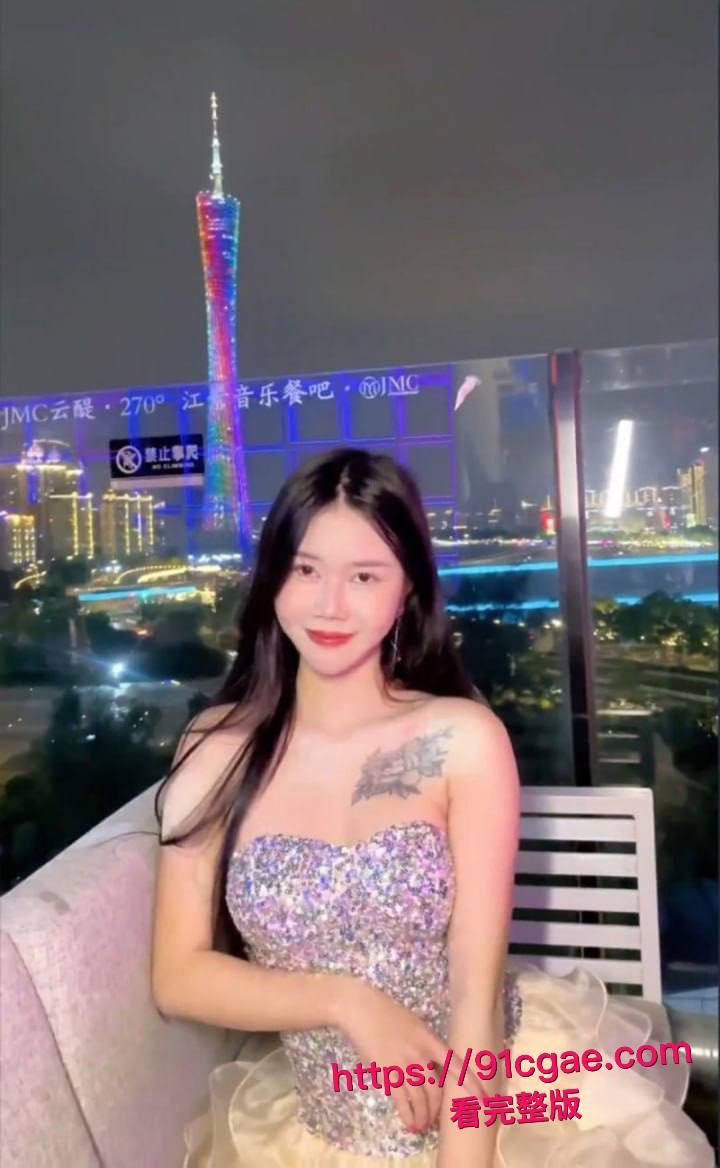 20岁顶级外围 晴晴 黑丝JK渔网全套情趣 影院全裸骑操 KTV吞精打桩 骚到极致的性爱视频合集流出！