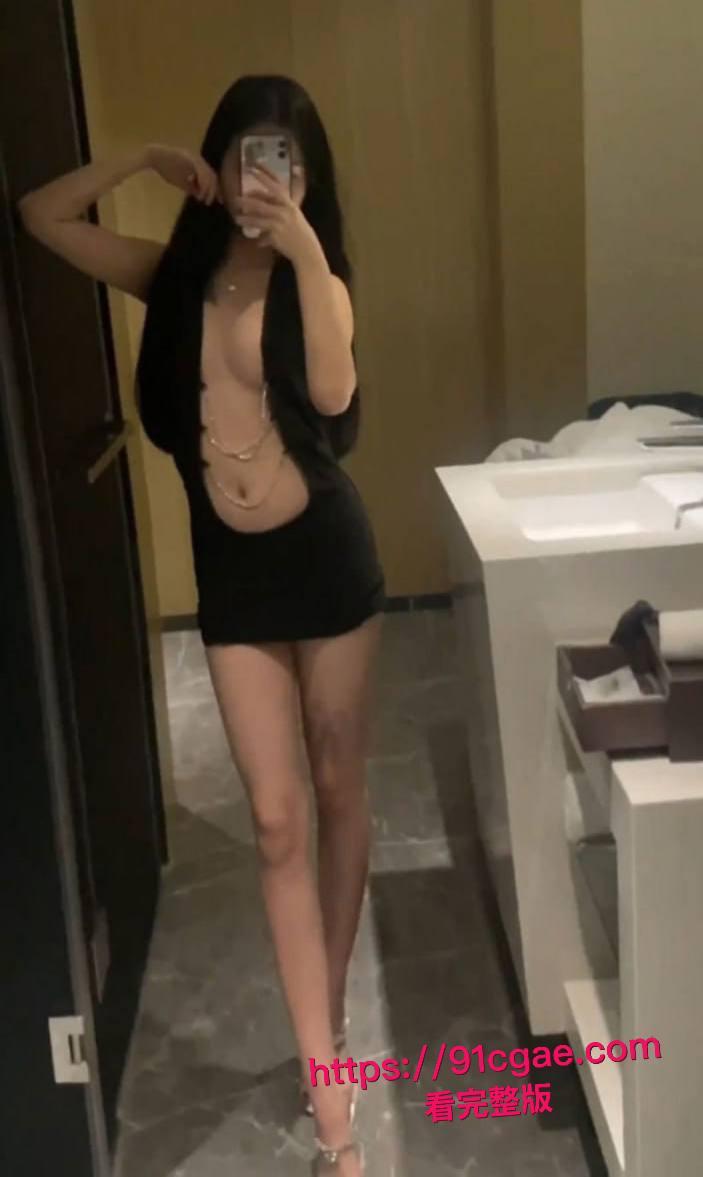 20岁顶级外围 晴晴 黑丝JK渔网全套情趣 影院全裸骑操 KTV吞精打桩 骚到极致的性爱视频合集流出！