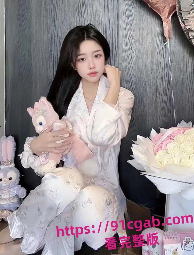 河南银行实习生张文静不雅视频流出，调教黑料炸裂吃瓜圈！