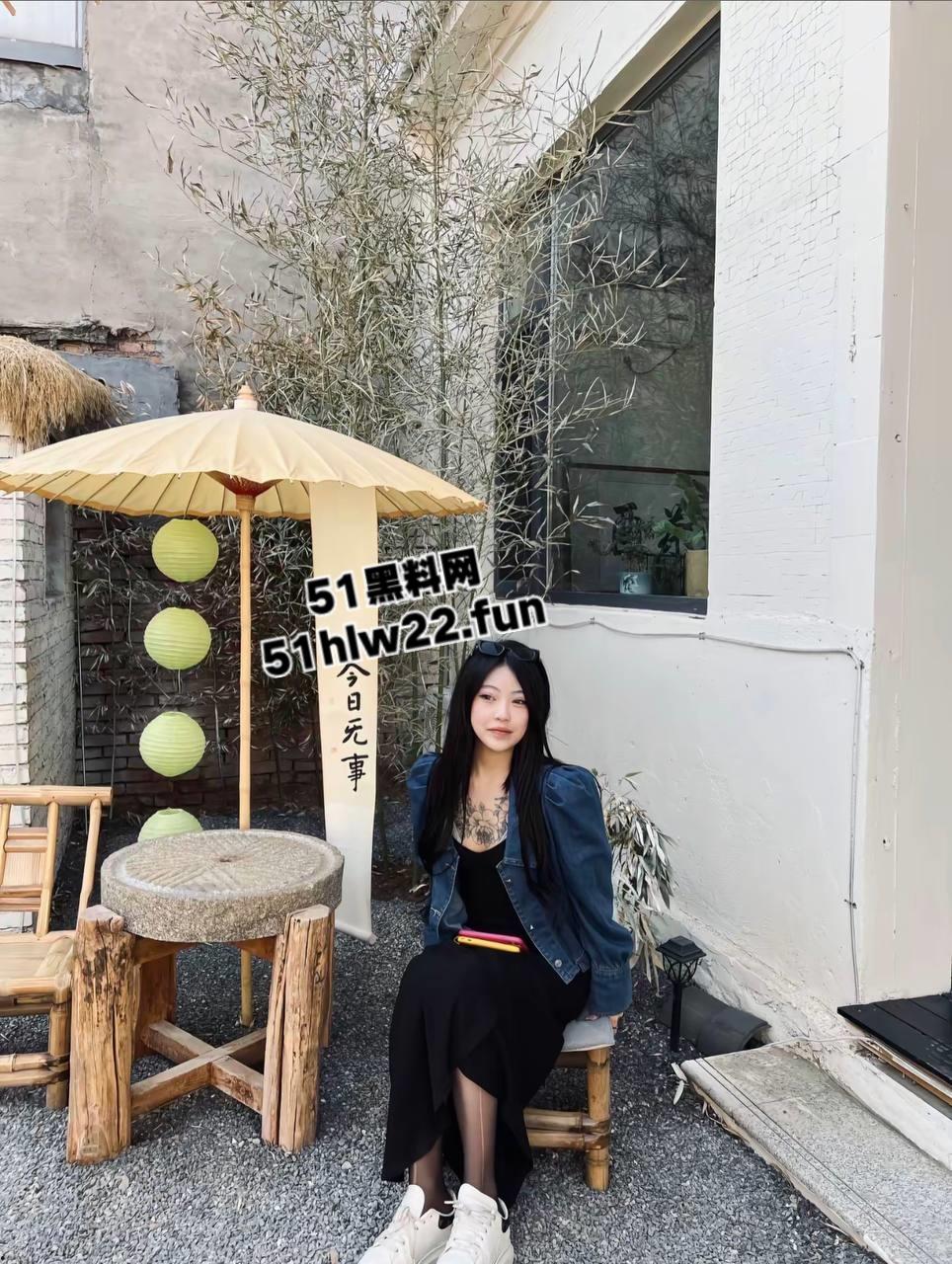 山东寿光高颜值气质名媛【陈雅鑫】和富二代男友性爱视频泄密流出，豪乳嫩逼全露操得浪叫连连太下流。-6