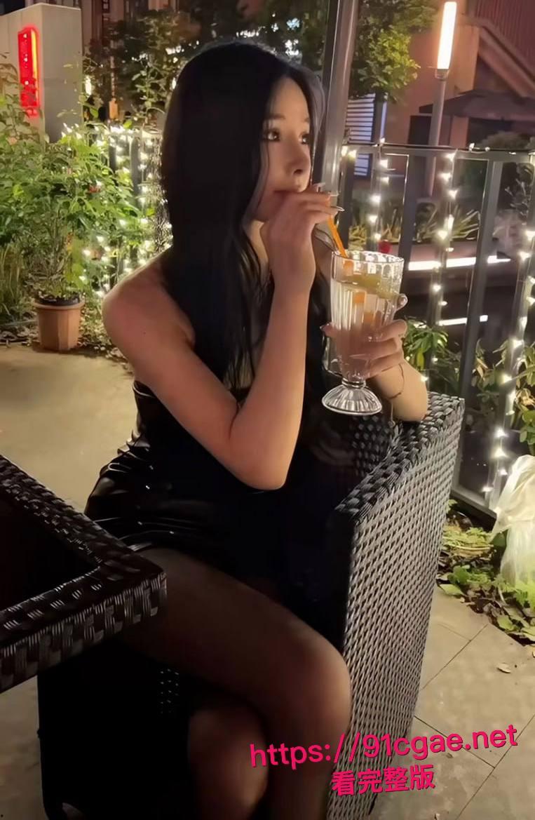 武汉小杨哥跑车搭讪各路极品美女 露脸口爆颜射骑乘一条龙 高冷女神反差成母狗集体堕落超刺激！