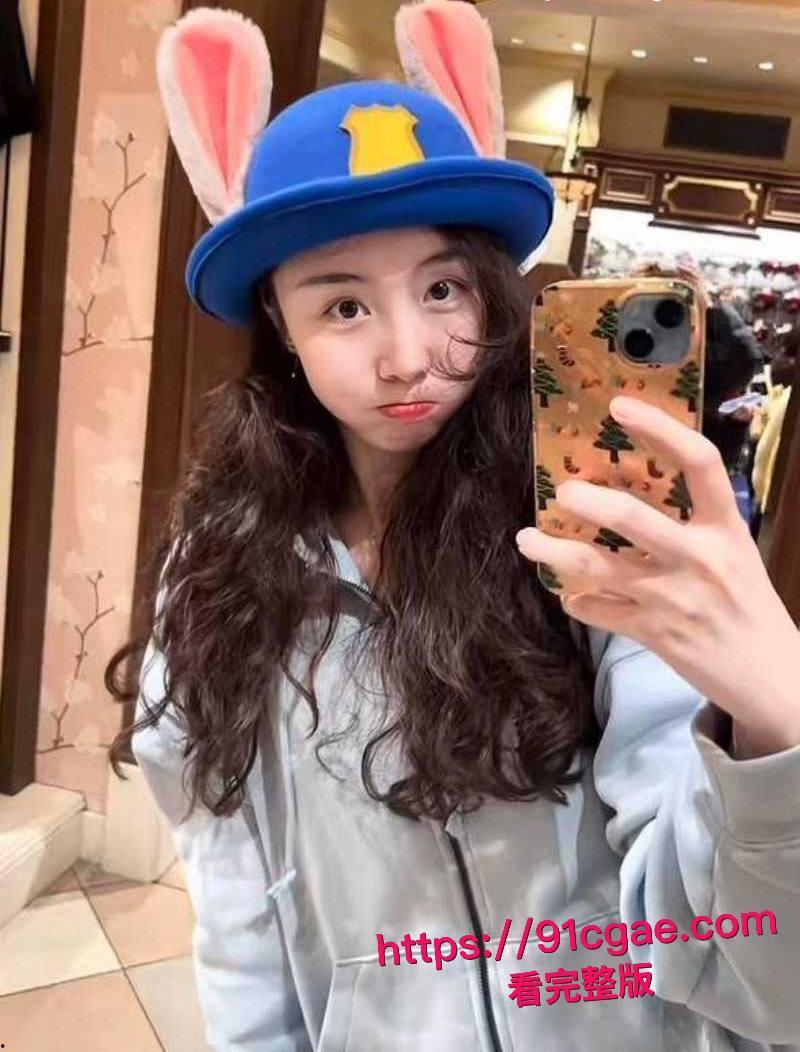 内娱男歌手霍尊复出霸榜热搜 早期黑料被女友 陈露 全盘曝光 恋爱期间约炮嫖娼私生活混乱 群聊记录不堪入目！-17