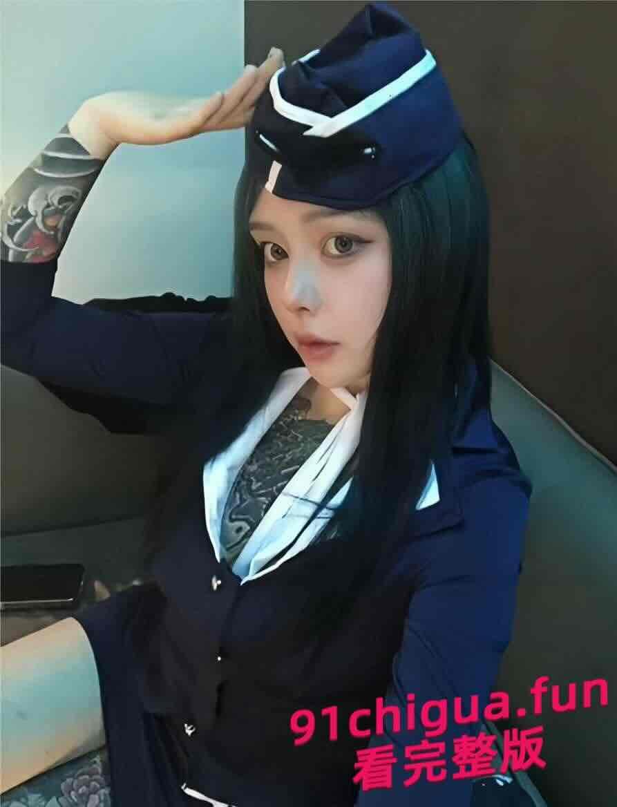 超高颜值纹身女王王小雨被被爆受虐性瘾，性感制服诱惑搭配黑丝性爱视频流出惊爆网络！