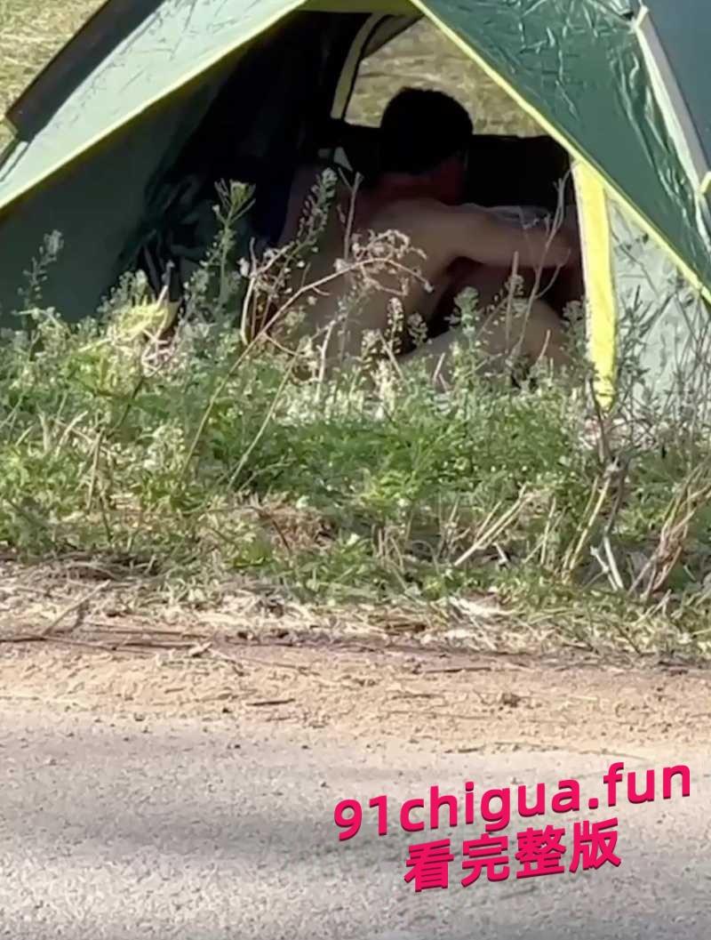 青州古街深夜情侣行为过火？男方淡定回应路人 # 山东青州古城# 情侣#野外做爱