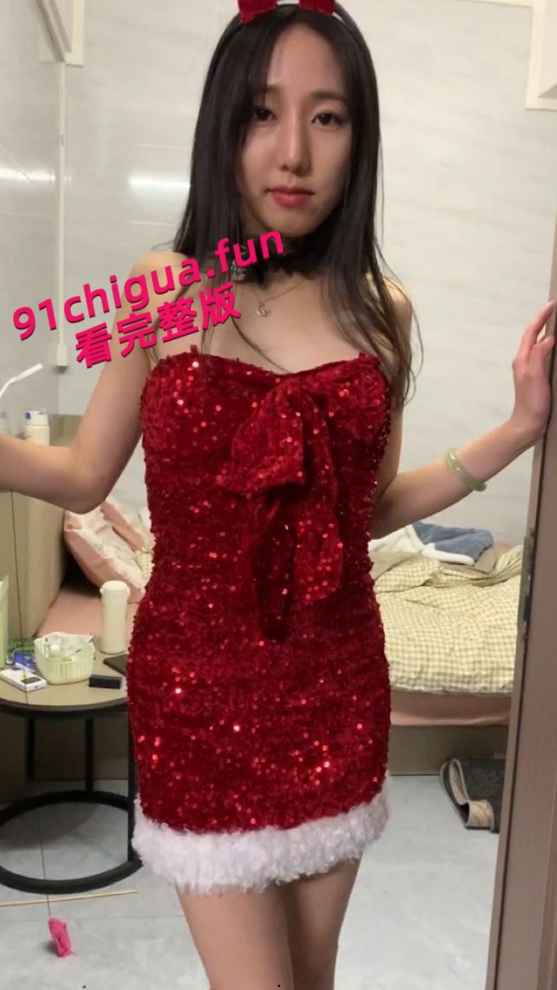 抖音网红【帆了个翻】情趣制服M腿自慰诱惑，视频中撕破黑丝无套爆操淫叫连连的性爱视频流出曝光！