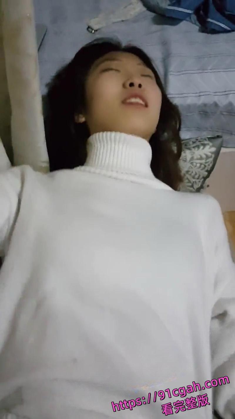 江苏反差教师出轨视频曝光 与国外男友边打电话边做爱 刺激的偷情性爱令骚货高潮迭起不断