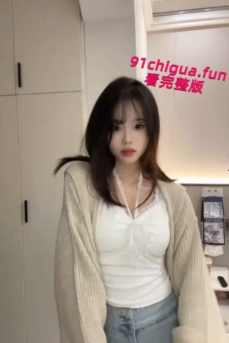 甘肃天水极品舞蹈生【王子婷】遭变态金主包养后疯狂开发,粗屌肛交爽到妹子淫叫连连!-5