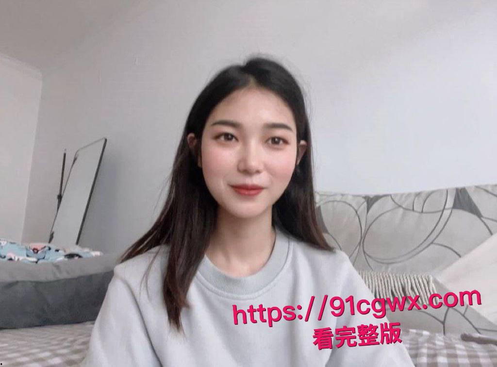 云南高校19岁甜美女大生周闫妮应聘模特惨遭面试官PUA:全裸洗澡镜头曝光流出!-6