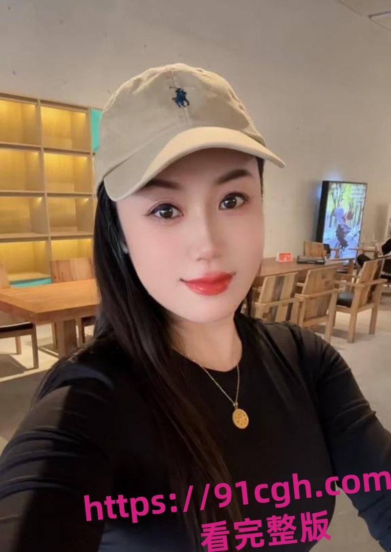 百万粉丝的女网红【蓓蕾秋语】不雅自拍洗澡视频曝光,爱看!-6