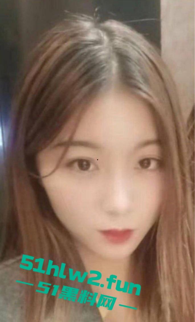 劳斯莱斯车主群现卖妻绿魔，美艳娇妻被群友轮番爆操，男主丝毫不怒，反获万人点赞，成大事者不拘小节牛啊！-7