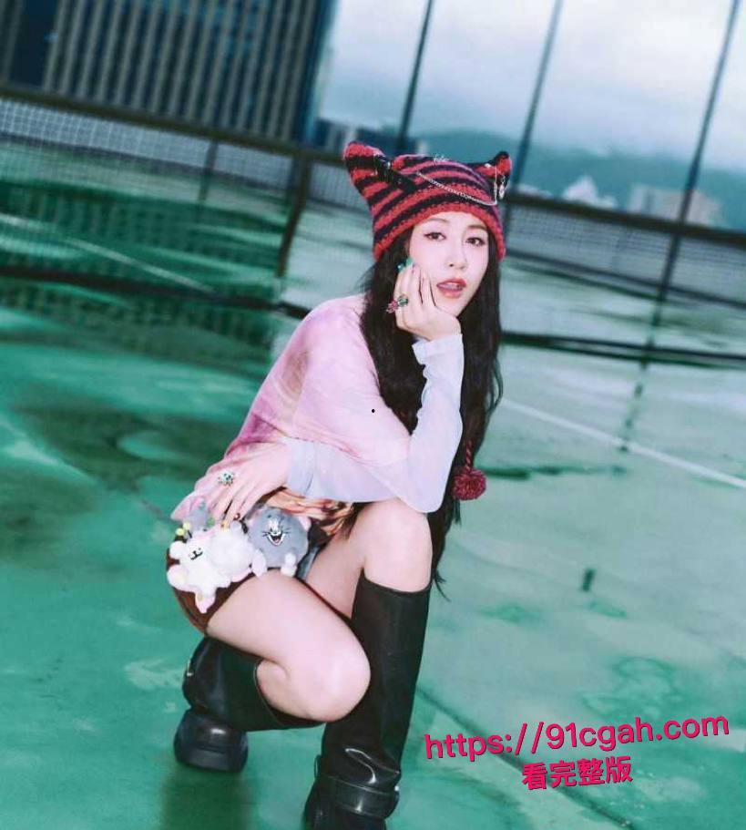 中国有嘻哈总导演 车澈 与李嘉格离异后与 乃万 曝出黑料 当街小便搂搂抱抱 酒店开房视频曝光!-3