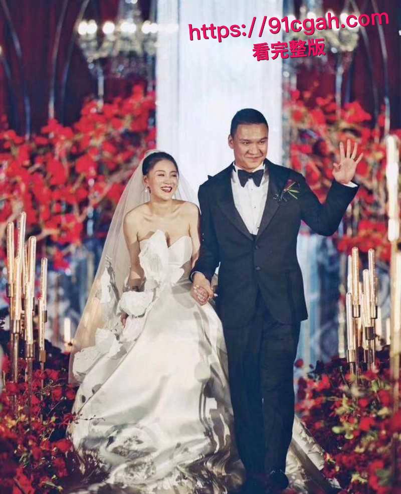 中国有嘻哈总导演 车澈 与李嘉格离异后与 乃万 曝出黑料 当街小便搂搂抱抱 酒店开房视频曝光!-5