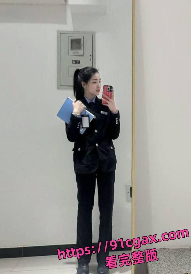警花李雨涵勾搭已婚领导！警察“反差”视频泄露，网络炸锅！-12