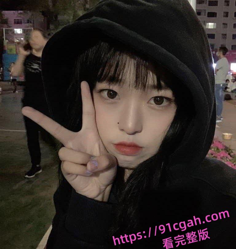 老公开着迈巴赫出轨,女大学生知三当三,老婆到宿舍楼下准备找女生算帐-5