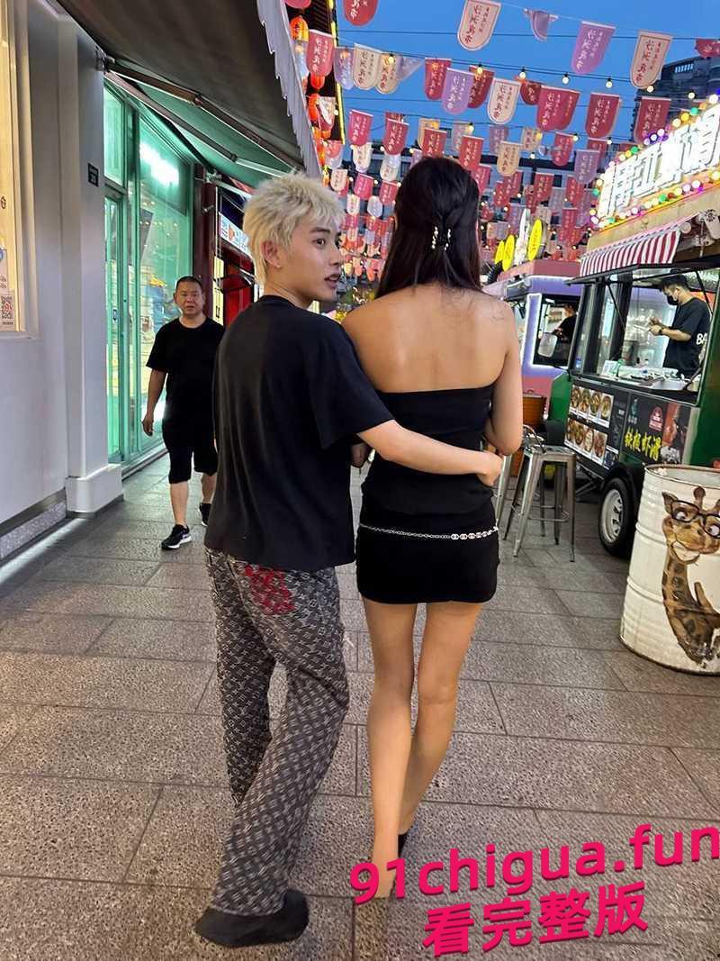 南京顶级车模张嘉颐实拍流出！富豪圈“高颜值专属女神”视频疯传实录流出！-4