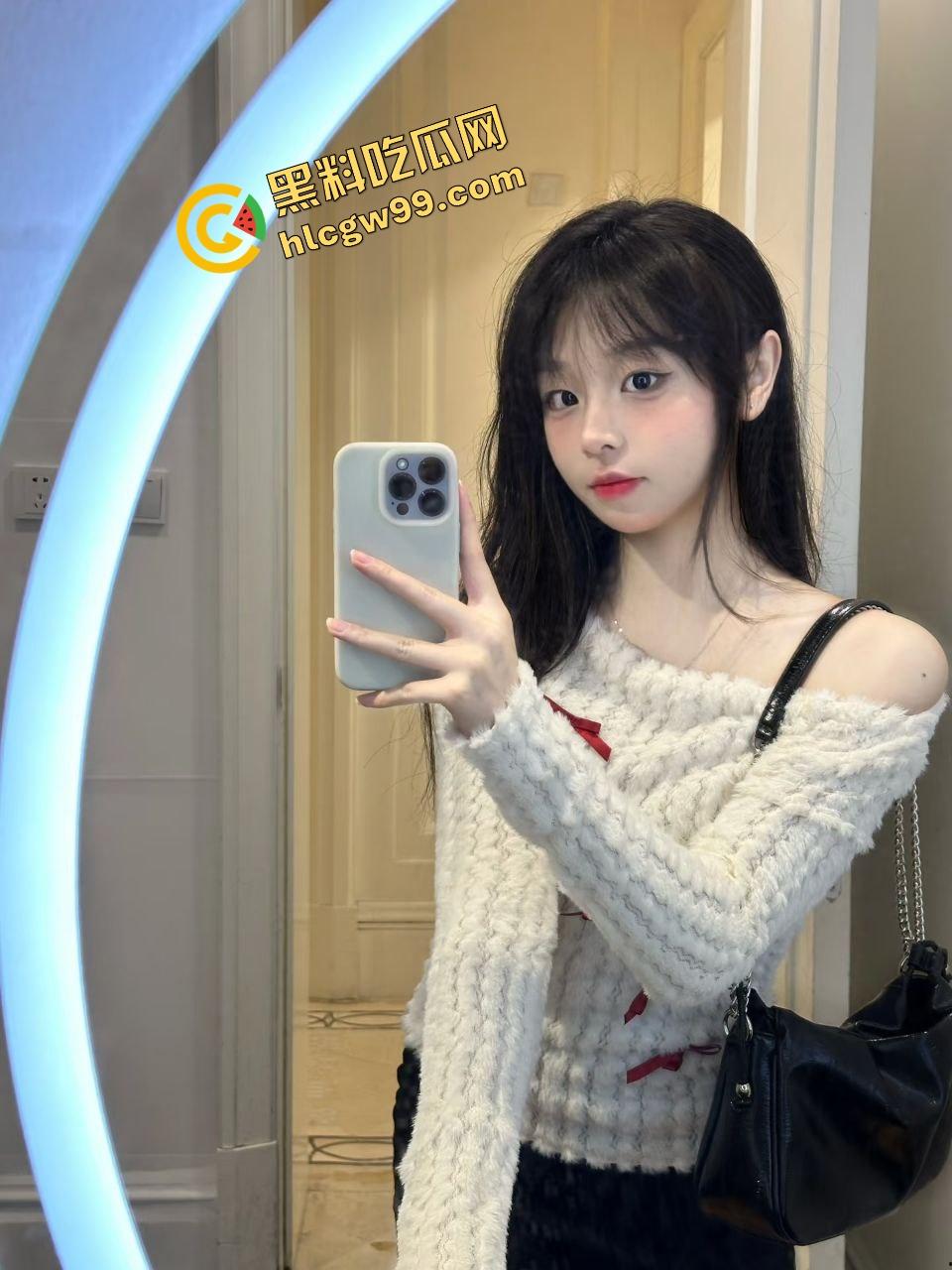 广州骚逼反差婊【张丹】背着男朋友带绿帽偷情帅哥，边操边喊不要射里面！最后内射白浆直喷！独家曝光流出