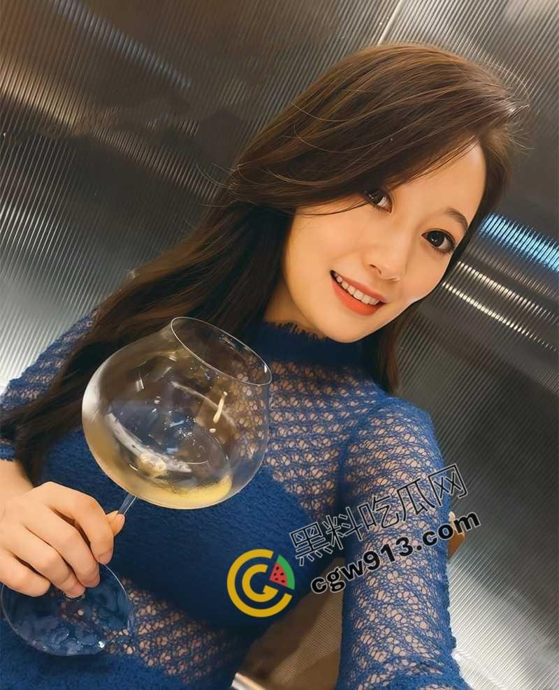 江苏银行风骚少妇的诱惑!当洁白美乳遇上领导大屌,制服诱惑中的疯狂淫乱-2