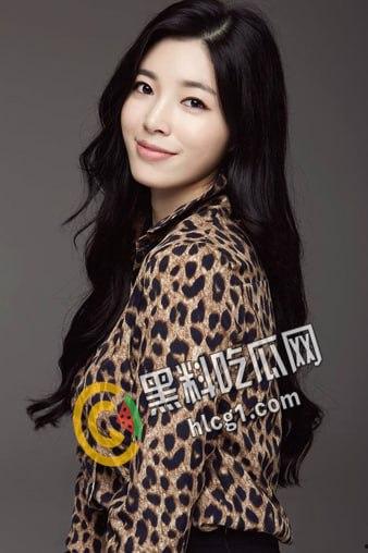 一炮而红！韩国知名健身女教练 柳胜玉 禁不住重金诱惑 初次下海充当AV女优！片酬一亿韩元的女优无码中出视频来了-5